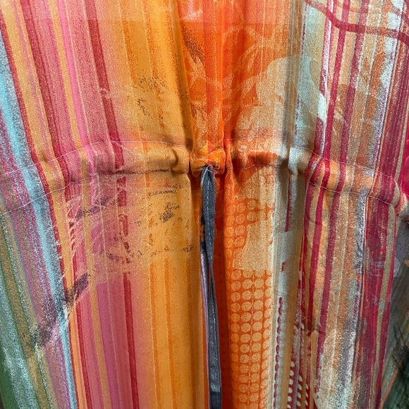 Caftan Blouse - Picture 15 of 16